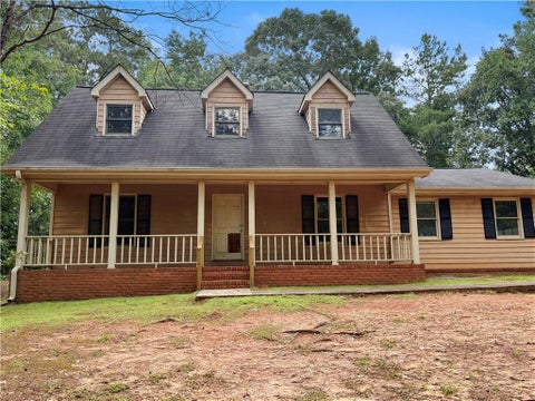 Homes For Sale - 4785 Jones Road<br/> Fairburn, GA 30213