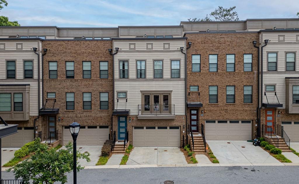 1049 Brandsford Street NW 27-01