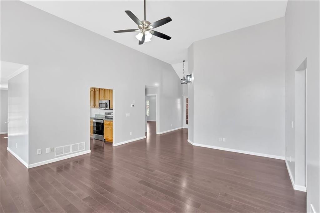 46 Centerport Drive, White, Georgia image 6