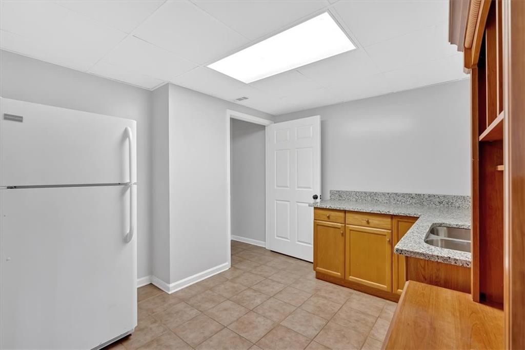 46 Centerport Drive, White, Georgia image 28
