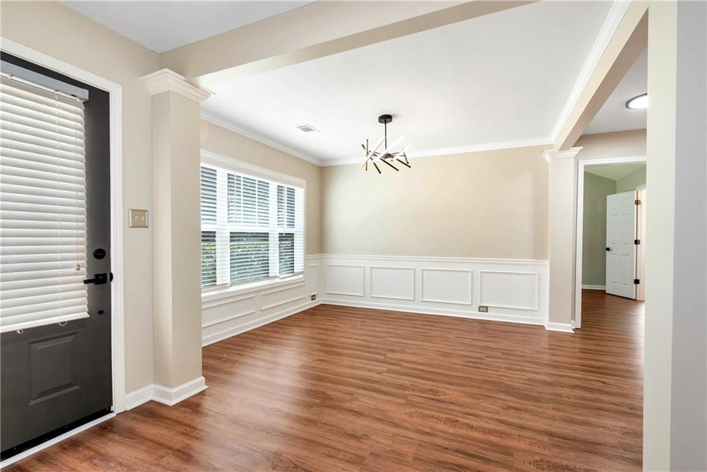 2580 Woodford Lane