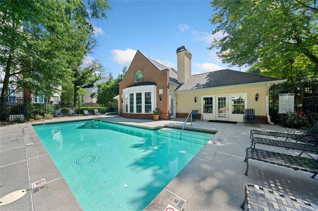 3636 Habersham Rd 2207