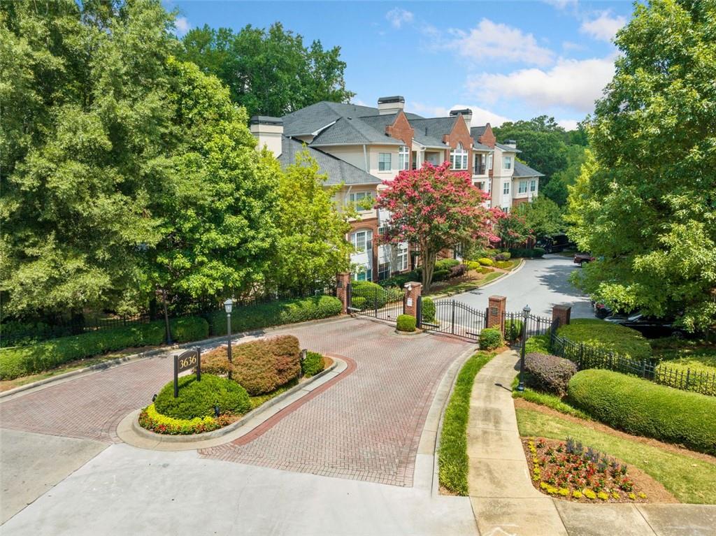 3636 Habersham Rd 2207