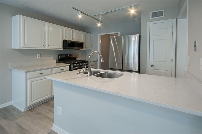 1130 Weatherstone Drive NE