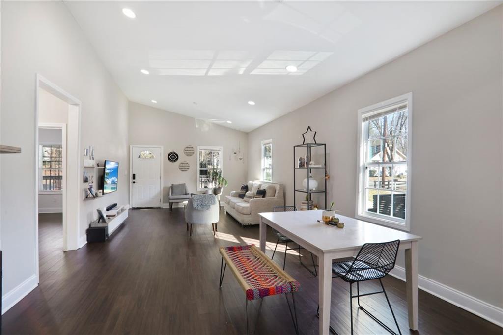 444 W Lake Avenue, Atlanta, Georgia image 7