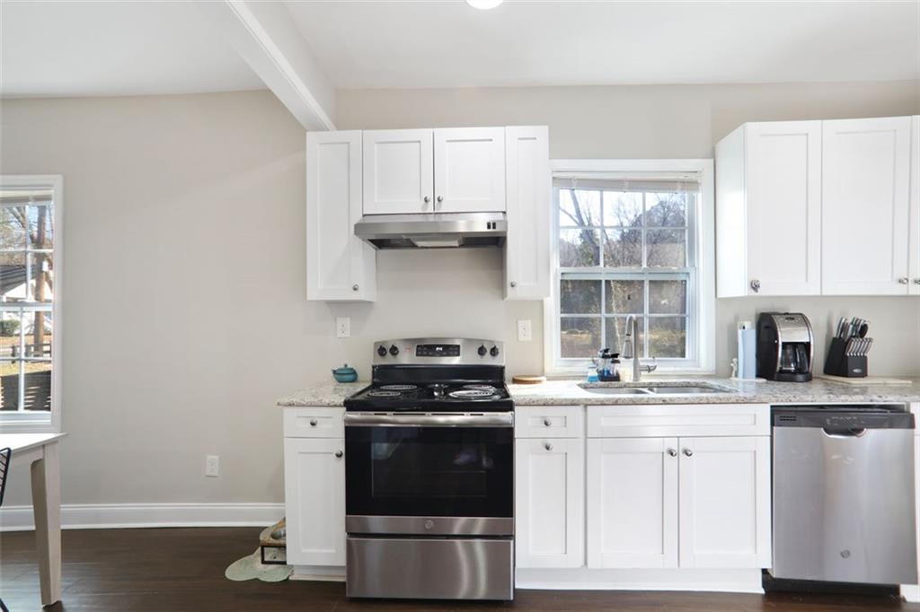 444 W Lake Avenue, Atlanta, Georgia image 9
