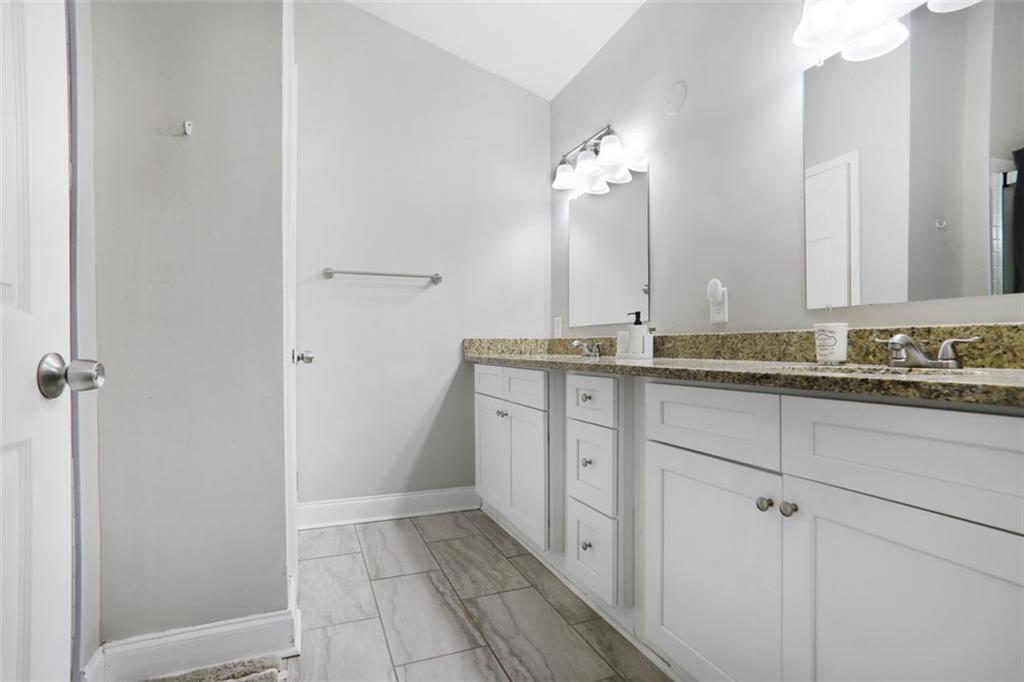444 W Lake Avenue, Atlanta, Georgia image 12