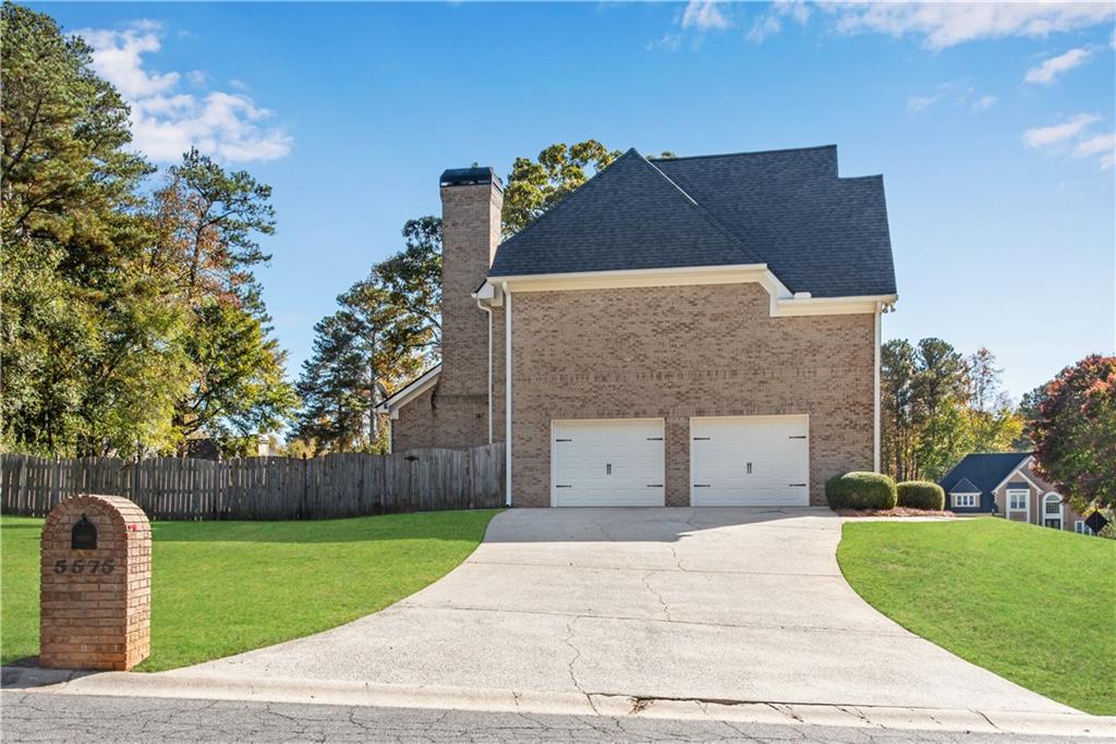 5575 Brookgreen Drive, Acworth, Georgia image 4