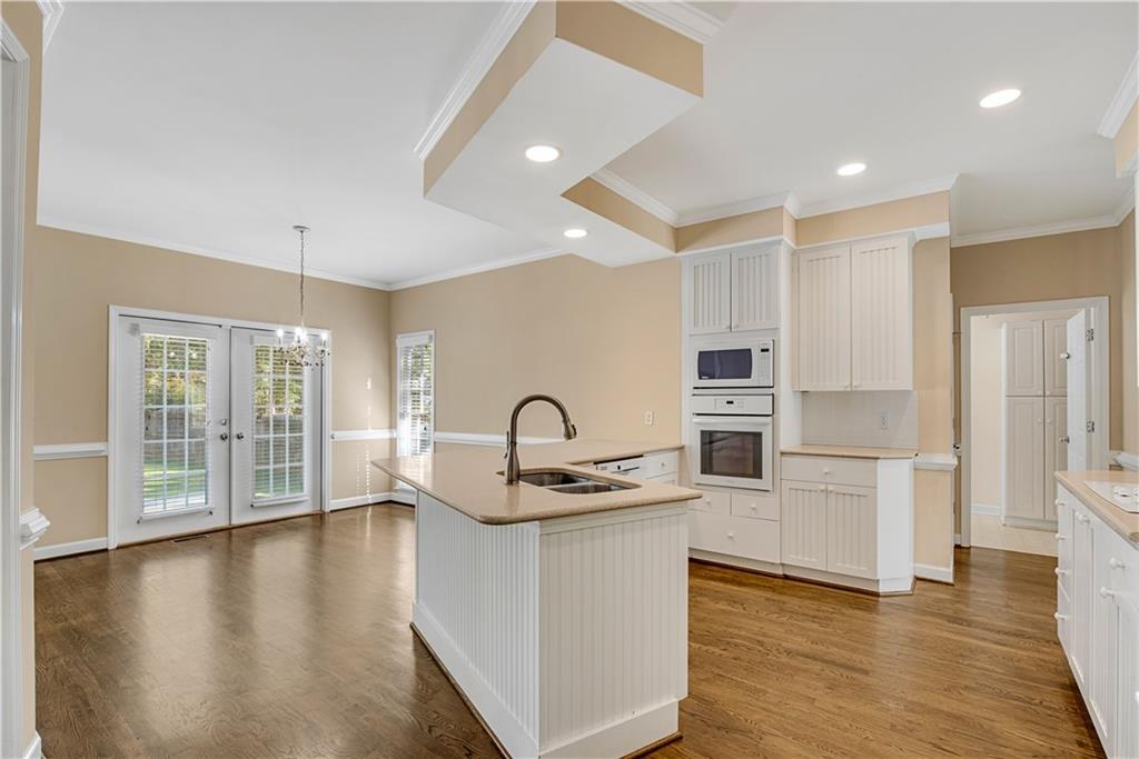 5575 Brookgreen Drive, Acworth, Georgia image 13