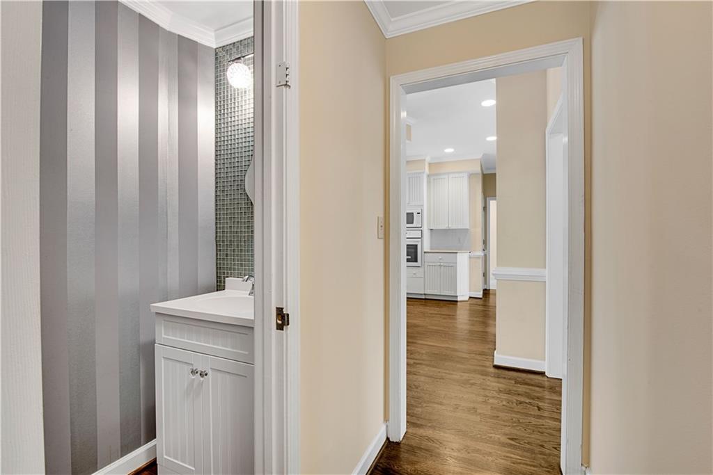 5575 Brookgreen Drive, Acworth, Georgia image 21