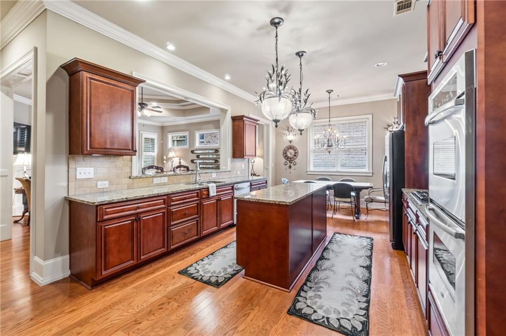 4446 Magnolia Club Circle