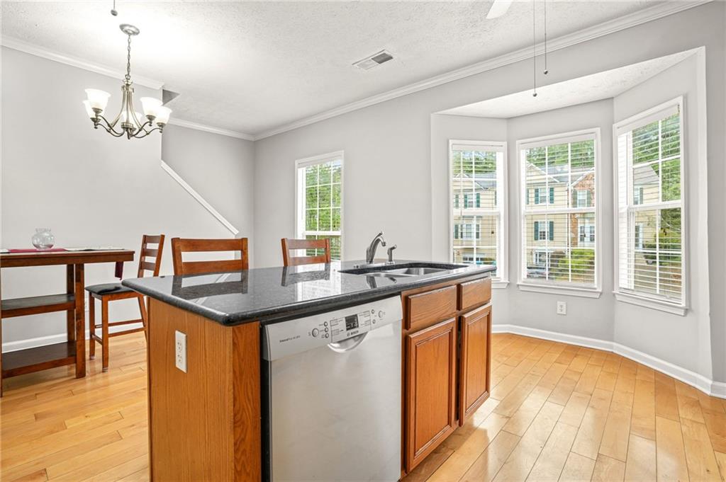 2533 Summit Cove Drive, Duluth, Georgia image 9