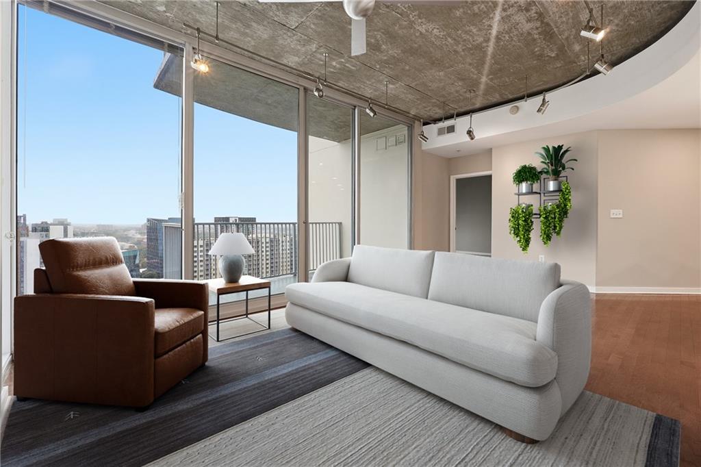 860 Peachtree Street NE 2218