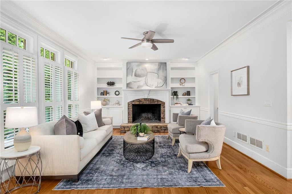 1120 Whitehall Pointe