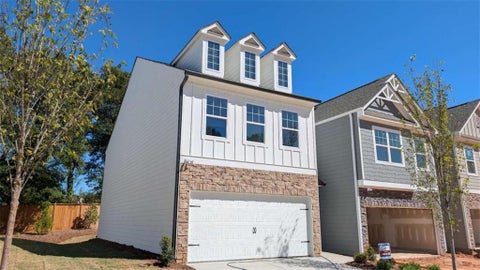 Homes For Sale - 525 Hayes Lane<br/> Canton, GA 30115