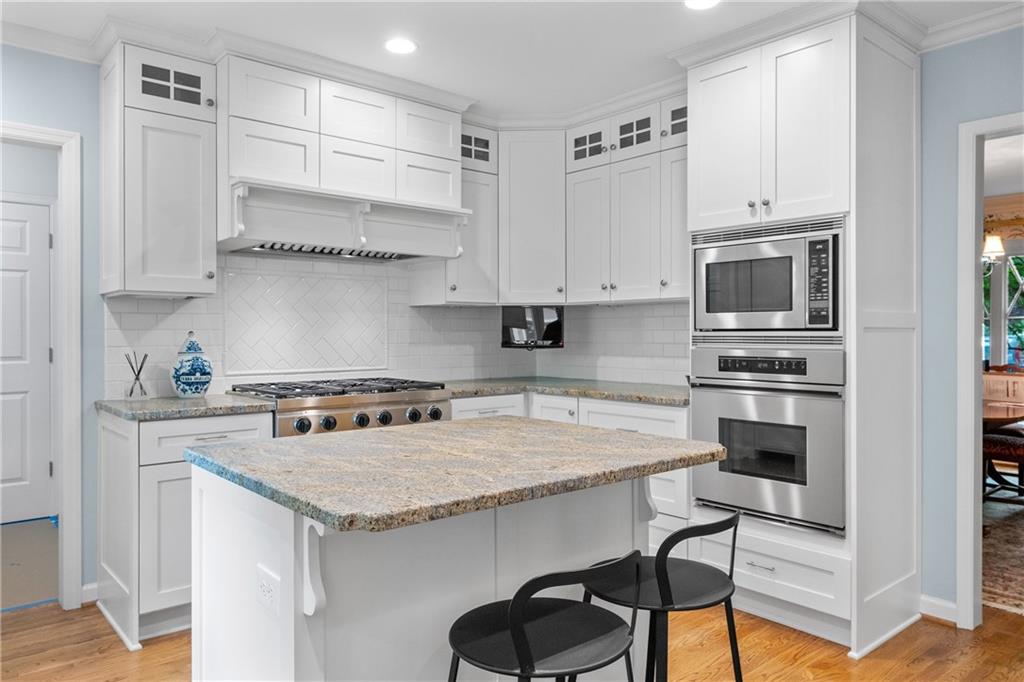 Hampton Lake - Residential