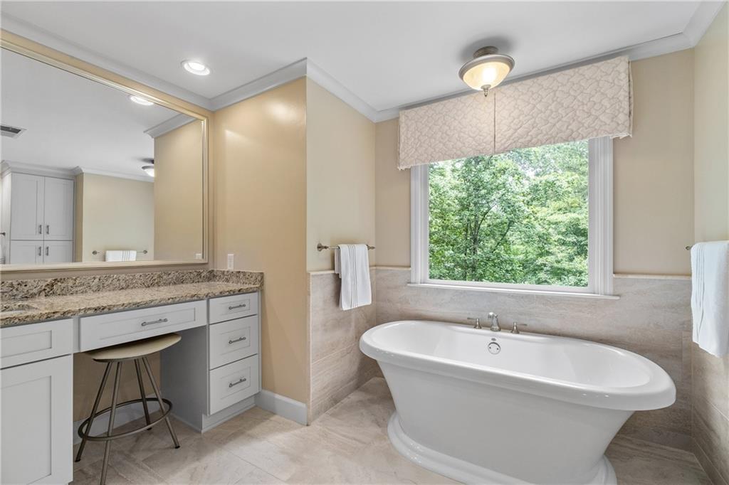 Hampton Lake - Residential
