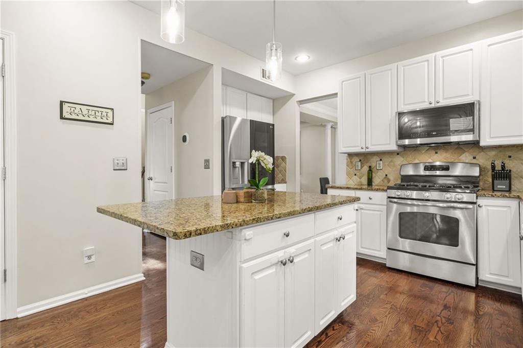 11260 Havenwood Drive, Johns Creek, Georgia image 3