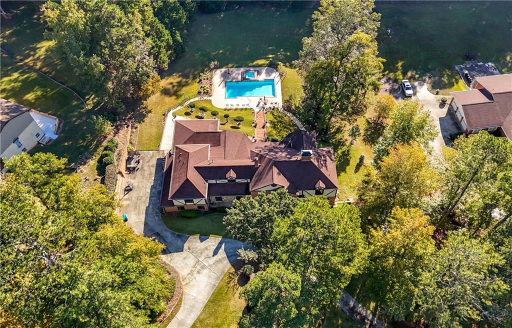4220 Greentree Lane