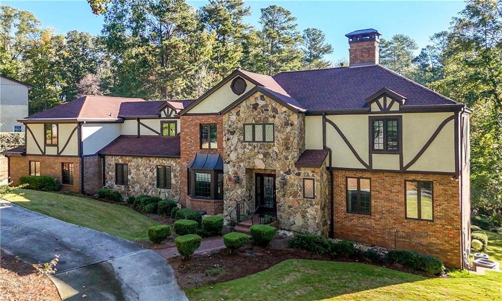 4220 Greentree Lane