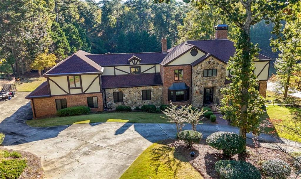 4220 Greentree Lane