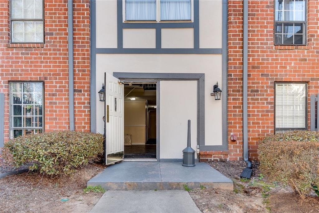 6851 Roswell Road #H1, Sandy Springs, Georgia image 38