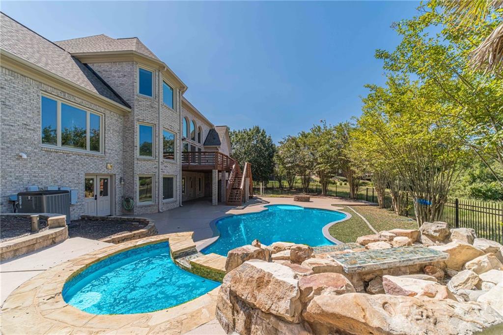 2609 Jacobs Crest Cove