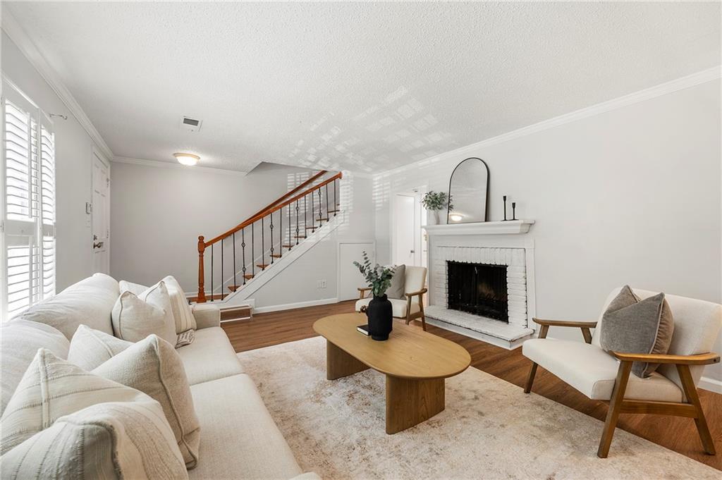 2435 Northlake Ct