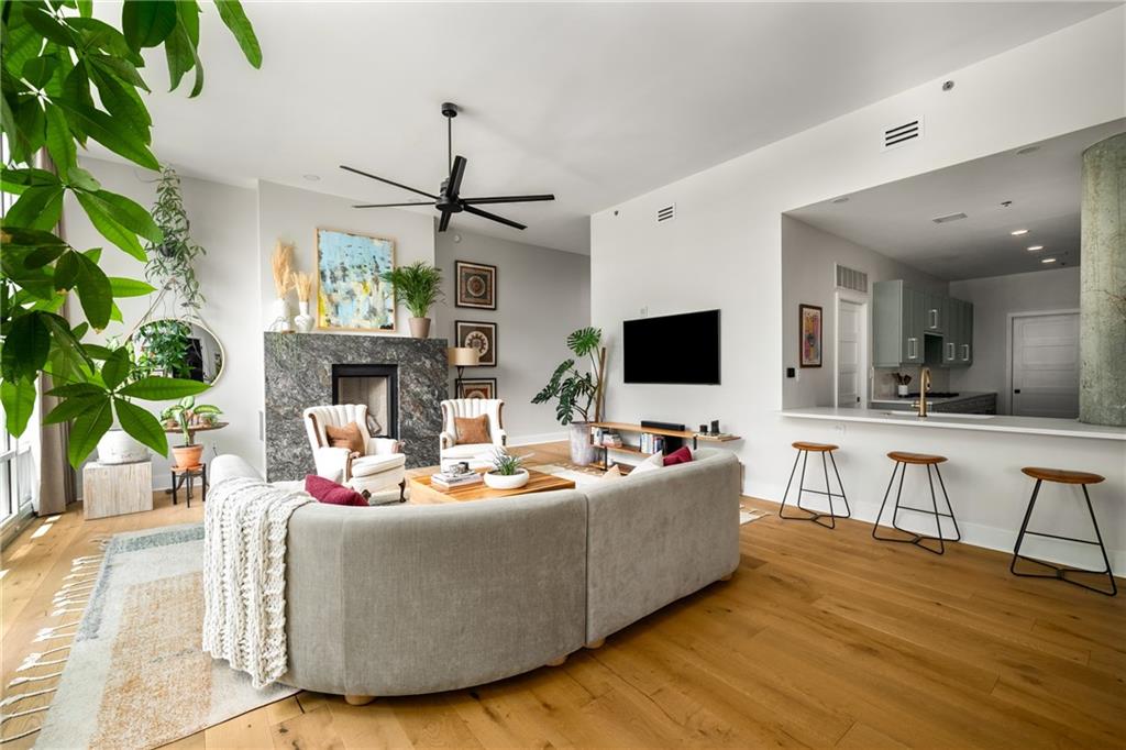 845 Spring Street NW PH4