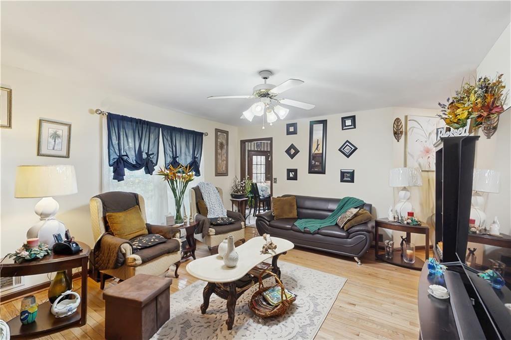 530 Oxford Crest Court