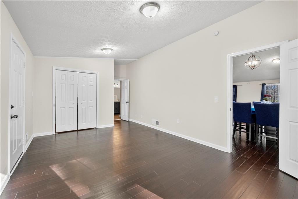 374 Lamancha Court, Lawrenceville, Georgia image 9