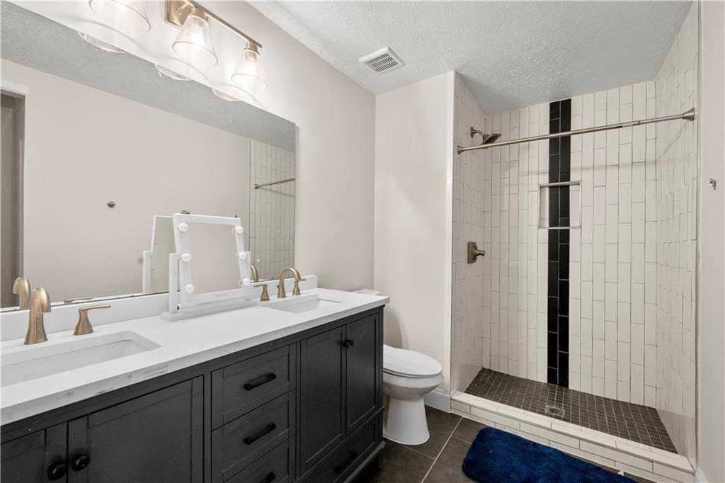 374 Lamancha Court, Lawrenceville, Georgia image 11