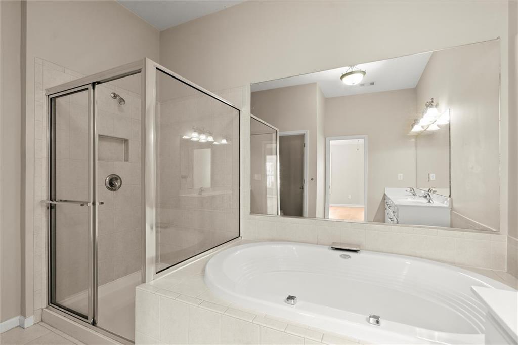 4912 Waters Edge Trail, Roswell, Georgia image 33