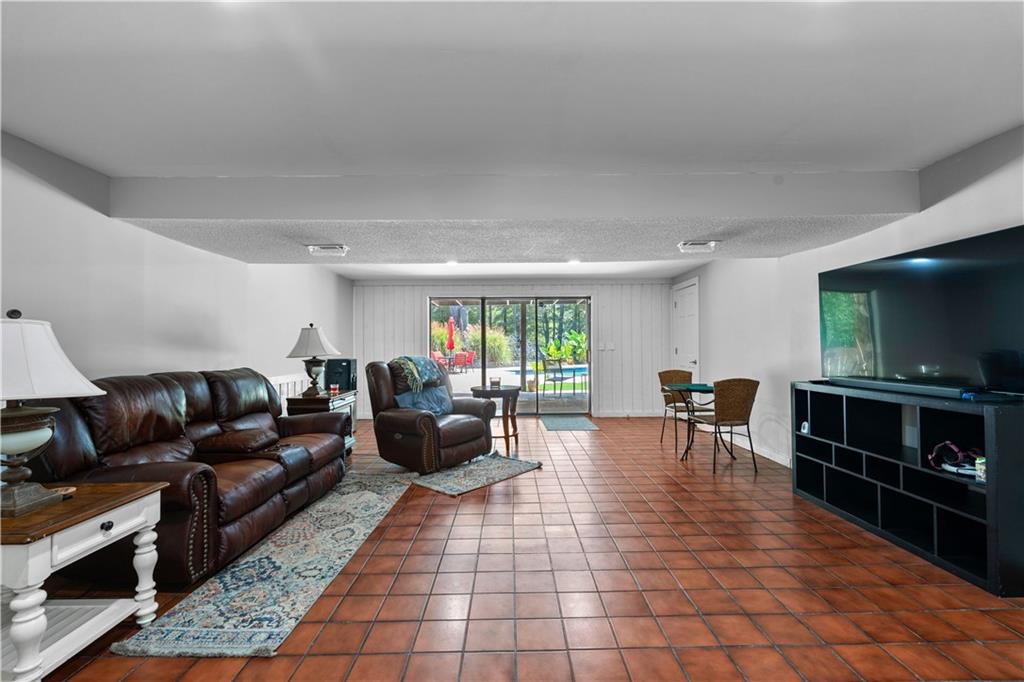 Sullivan Landing - Residential