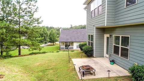 A home in Fairburn