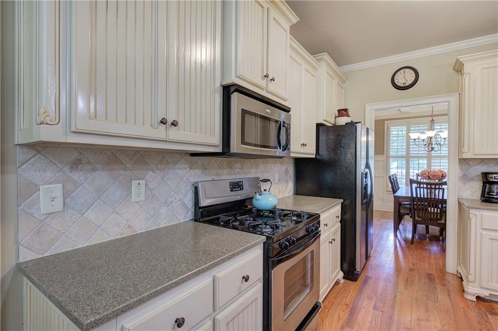 Four Seasons - Residential