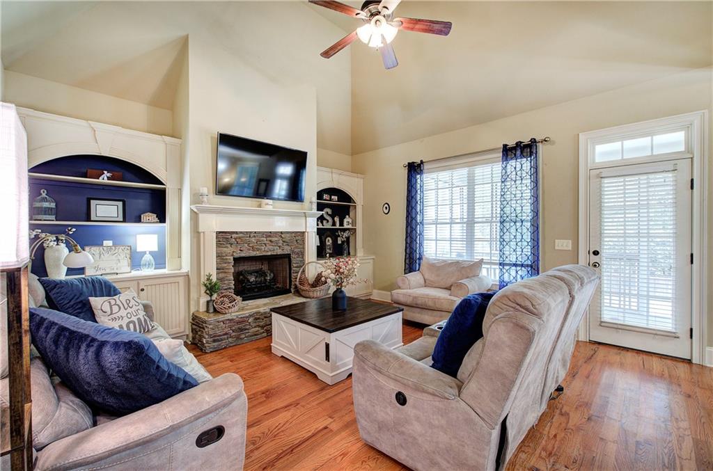 Four Seasons - Residential