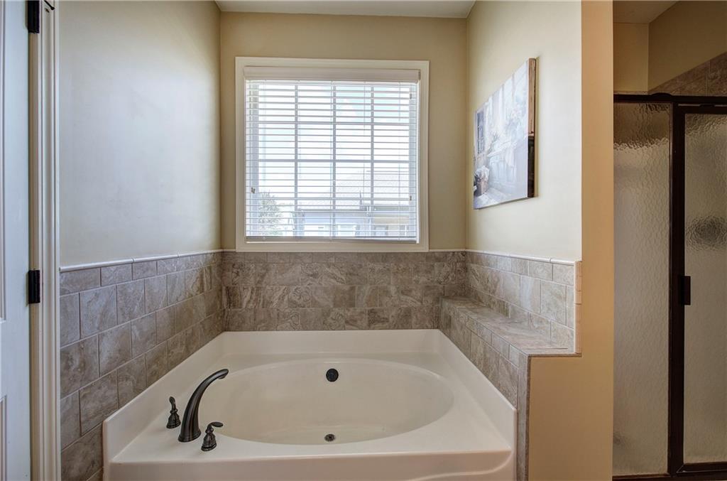 Four Seasons - Residential