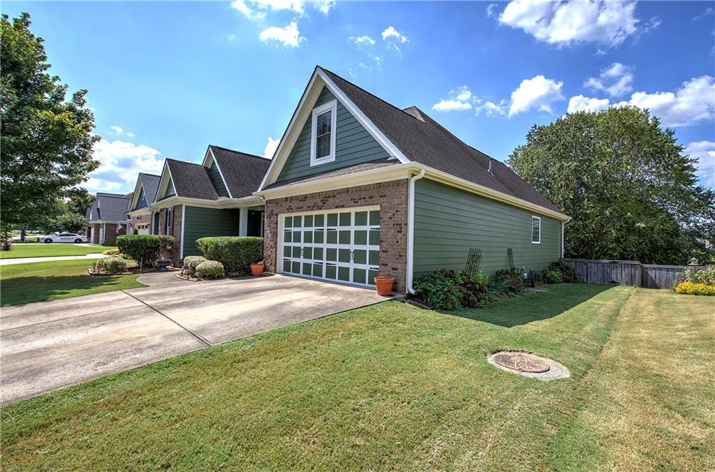 Four Seasons - Residential