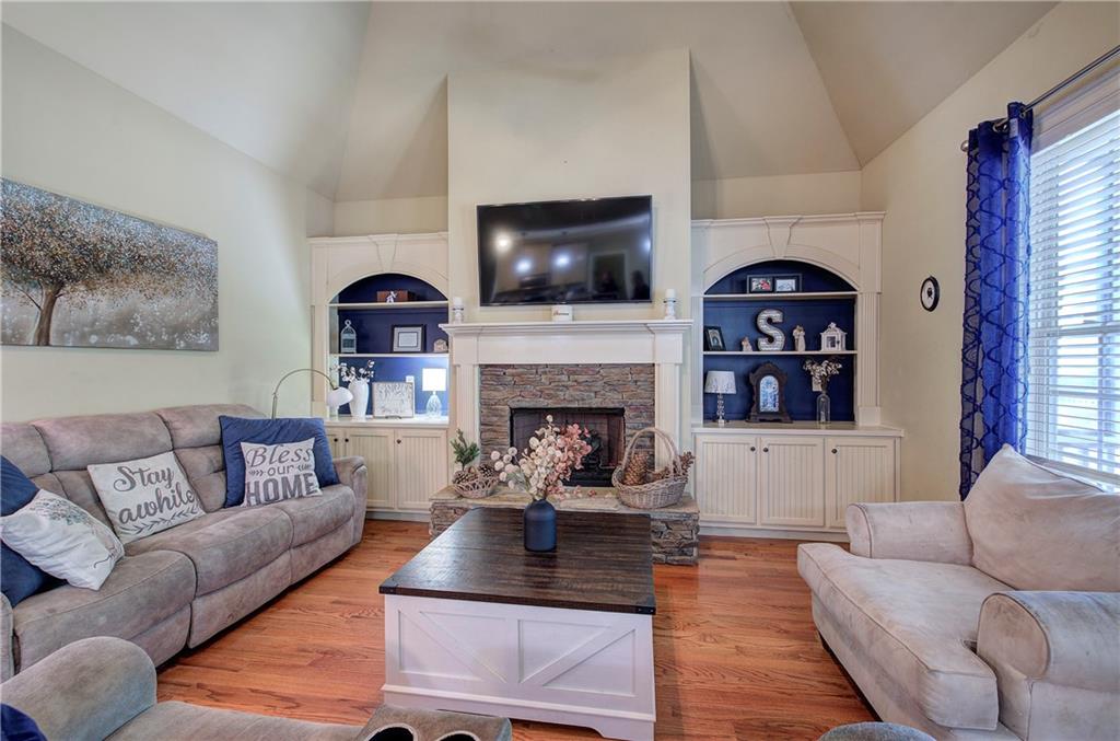 Four Seasons - Residential