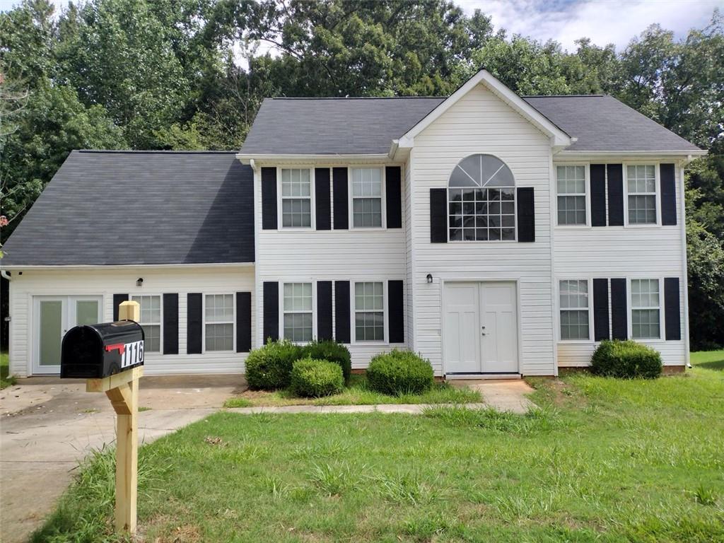 Don’t miss this beautifully updated 5-bedroom, 2.5-bath home in the desirable Misty Meadows subdivision of Hampton, GA! Featuring fresh paint, new flooring, a modern kitchen, and upgraded bathrooms, this home blends style and comfort.
Spacious bedrooms offers plenty of room, and the bright, open layout is perfect for relaxing or entertaining. Conveniently located near shopping, dining, and major highways — all in a quiet, friendly neighborhood.