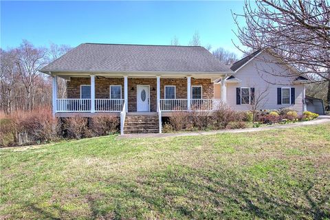 Homes For Sale - 1005 Harmony Road<br/> Floyd County, Silver Creek, GA 30173