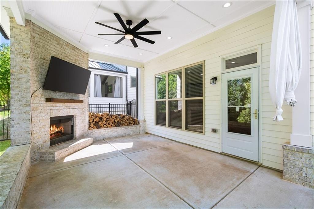 655 Fieldcrest Park Lane