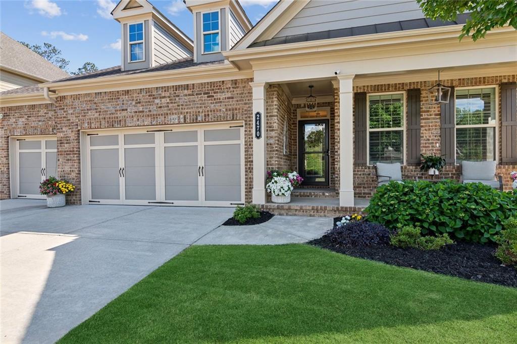 2470 Crimson Downs Drive, Cumming, Georgia image 3
