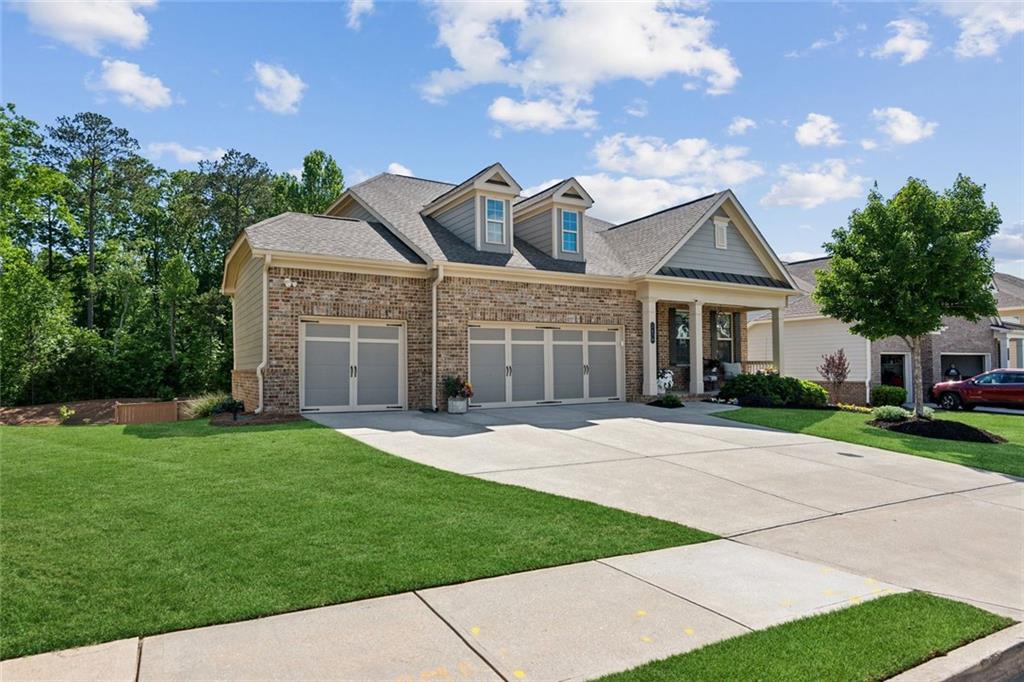 2470 Crimson Downs Drive, Cumming, Georgia image 1