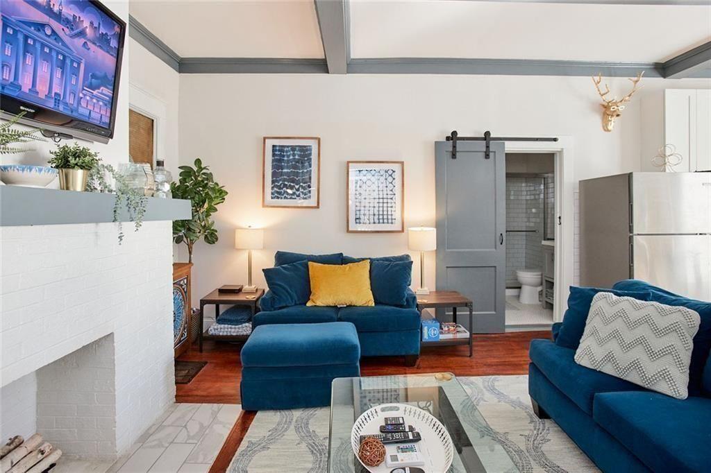 887 Myrtle Street NE