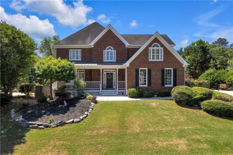 Homes For Sale - 5350 Wickershire Drive<br/> Peachtree Corners, GA 30092