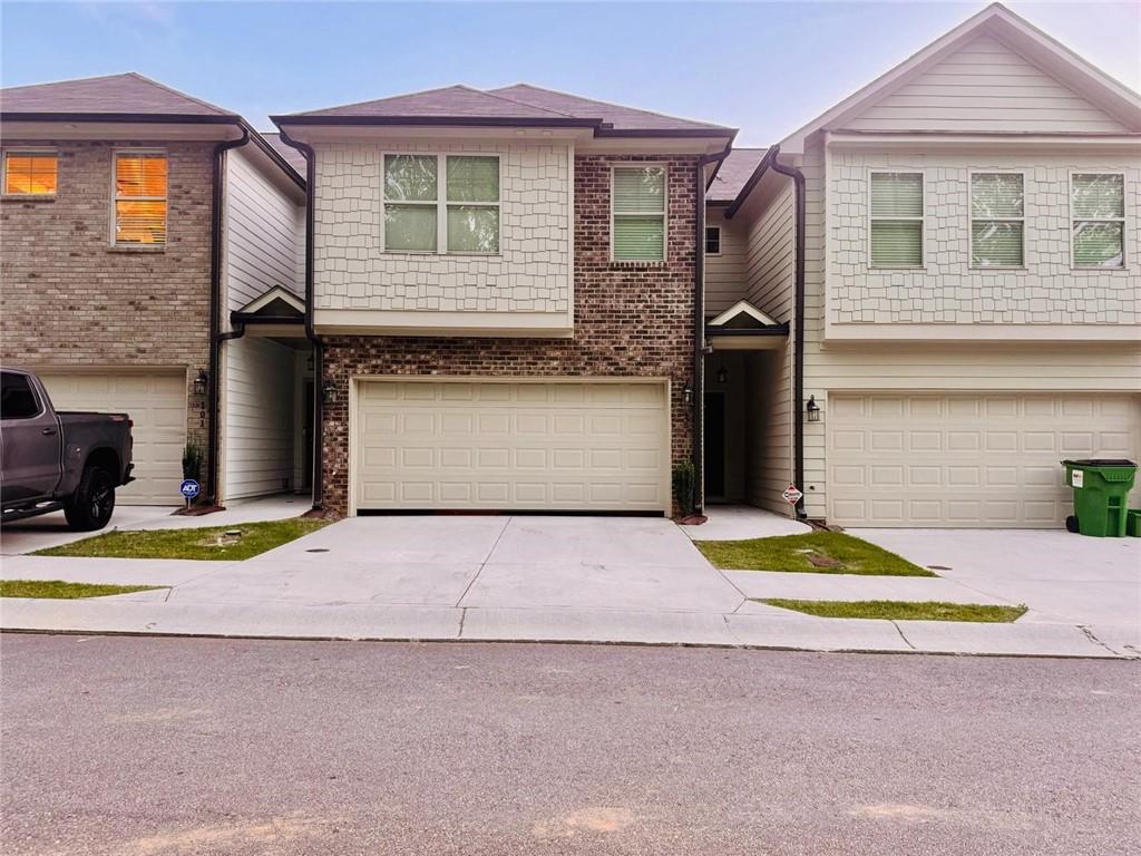 Motivated seller**FABULOUS ALMOST BRAND NEW END UNIT 3 BED & 2.5 BATH WITH HARDWOOD FLOOR THROUH MAIN LEVEL. ** W/GRANITE COUNTER TOP**WHITE KITCHEN WITH ISLAND AND CERAMIC WHITE BACKSPLASH. MASTER BATH HAS DOUBLE SINKS, SOFT CLOSE CABINETS GRANITE TOP. OPEN CONCEPT OFFERS LOTS OF LIGHT. SPACIOUS MASTER BEDROOMS AND BATHROOMS AND WALK IN CLOSETS**WALK DISTANCE TO SHOPS, & LOCALLY FAMOUS EATERIES ON KILLIAN HILLS ROAD**PARKVIEW HIGH SCHOOL AND CAMP CREEK ELEMENTARY SCHOOL.**Bring all offers!!! ~~~ Act Fast on this rare opportunity to live comfortable in an affordable home~~~
Private: