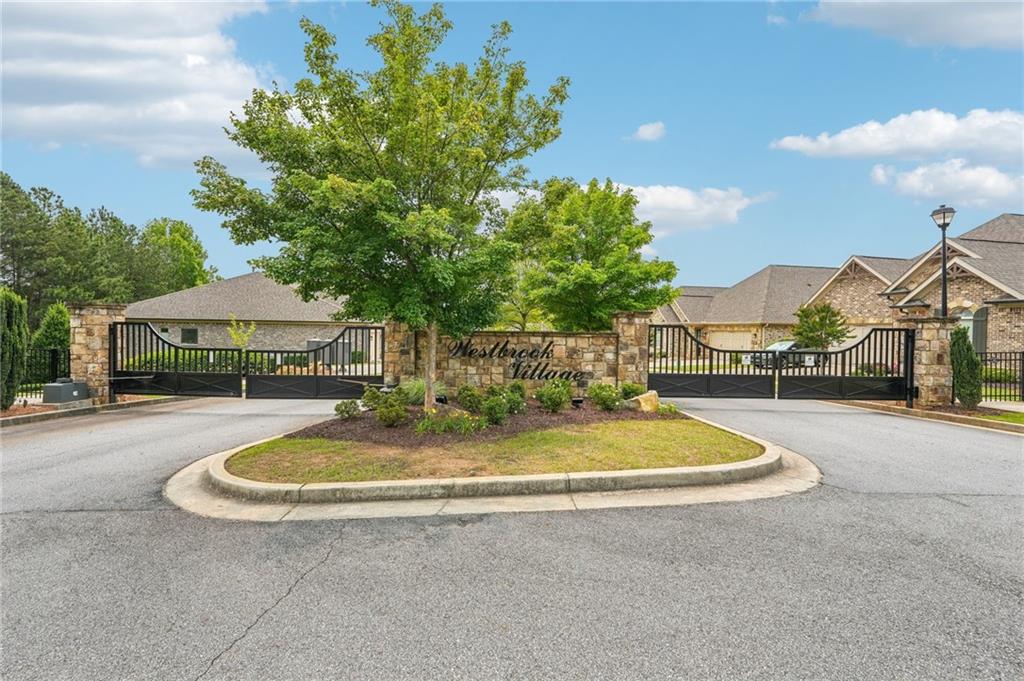 332 Rosshandler Road, Suwanee, Georgia image 3