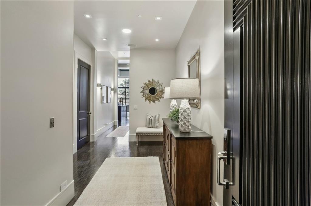 2660 Peachtree Road NW 4G